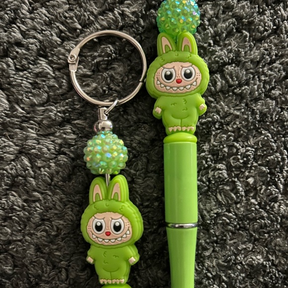 Cute monster Keychain and Pen Set - Picture 3 of 9
